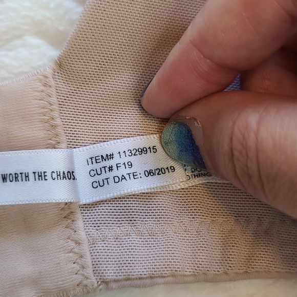 Torrid Pale Pink (Blush Nude) T-shirt, Back Smoothing Bra Size 42C - Picture 6 of 8